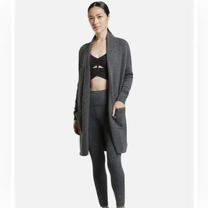 Athleta Wool Cashmere Spirit Wrap, EUC, Small, dark gray